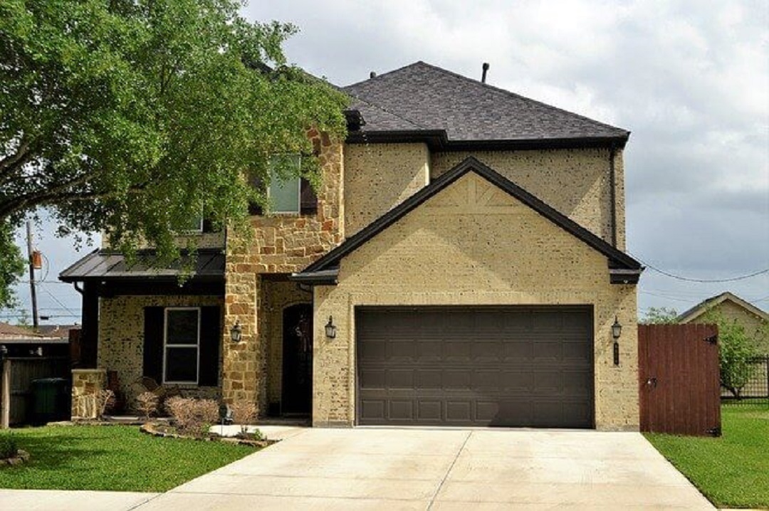 House showing the driveway ready for an equity loan